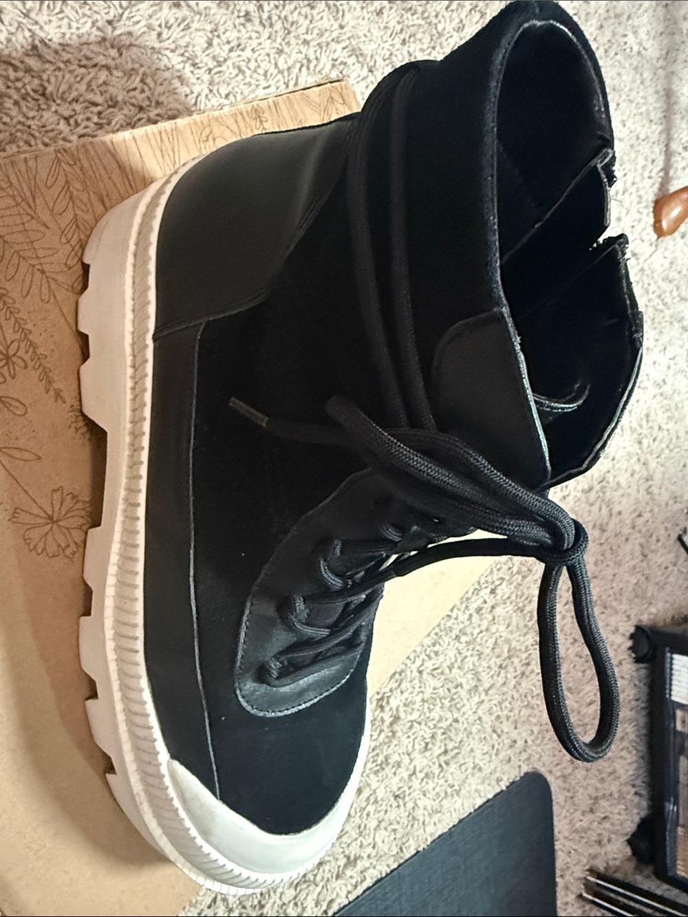 Gianna Bini Wander Lust High Top platform Booties